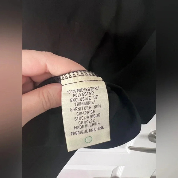 Vintage  | Y2K Black Top W/ Velvet Bow Detail | Size 12 - Picture 2 of 8